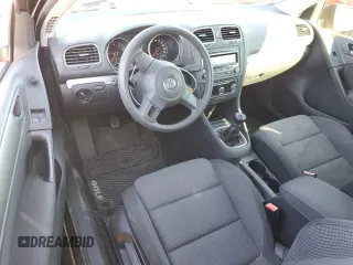 2012 Volkswagen Golf w/Conv & Sunroof с VIN WVWAB7AJ4CW137555, выставлен на аукционе Copart как лот 72058814 с пробегом 86 816 миль миль и Списание • Salvage title. История ставок и продаж доступна на DreamBid. Изображение 8.