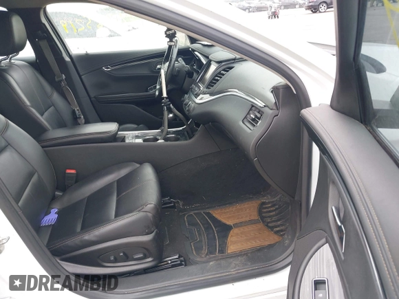 2018 Chevrolet Impala LT z VIN 2G1105S38J9151127, wystawiony jako IAAI lot #42365219 z przebiegiem 67 773 mil mil oraz . Historia ofert i sprzedaży dostępna na DreamBid. Obrazek 5.