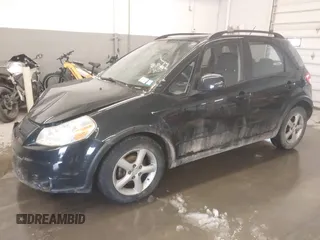 2009 Suzuki SX4 Man AWD with VIN JS2YB413096204911, listed as a IAAI auction lot 41572173 with 84,763 mi miles. Bid and sale history available at carsss.com. Image 2.