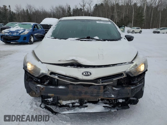 2016 Kia Forte SX с VIN KNAFZ5A35G5647350, выставлен на аукционе Copart как лот 43139605 с пробегом 176 645 миль миль и Списание • Salvage title. История ставок и продаж доступна на DreamBid. Изображение 5.