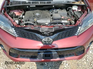 2020 Toyota Sienna SE with VIN 5TDXZ3DC4LS030663, listed as a Copart auction lot 60213385 with 51,633 mi miles and Salvage title. Bid and sale history available at DreamBid. Image 12.