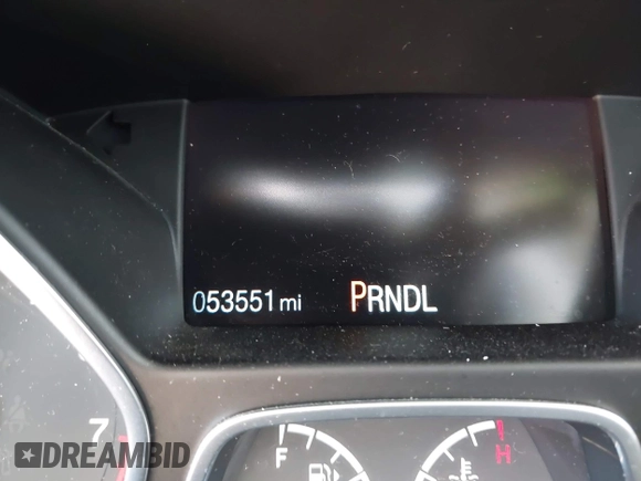 2018 Ford Focus SE z VIN 1FADP3F2XJL316101, wystawiony jako IAAI lot #40805650 z przebiegiem 53 551 mil mil oraz . Historia ofert i sprzedaży dostępna na DreamBid. Obrazek 14.