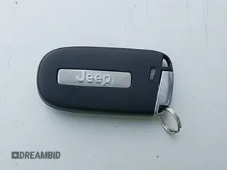 2017 Jeep Cherokee High Altitude z VIN 1C4PJMDS7HW665517, wystawiony jako IAAI lot #42430826 z przebiegiem 139 058 mil mil oraz . Historia ofert i sprzedaży dostępna na DreamBid. Obrazek 11.