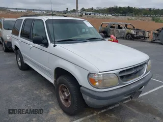1998 Ford Explorer XL z VIN 1FMZU32E6WZB42875, wystawiony jako IAAI lot #41904223 z przebiegiem 265 981 mil mil oraz . Historia ofert i sprzedaży dostępna na DreamBid. Obrazek 1.