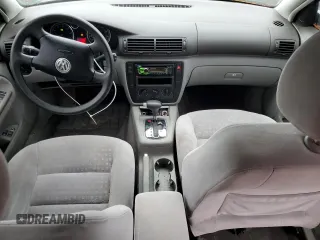 2003 Volkswagen Passat GL с VIN WVWMD63B03E307066, выставлен на аукционе Copart как лот 86142894 с пробегом 84 899 миль миль и Списание • Salvage title. История ставок и продаж доступна на DreamBid. Изображение 8.