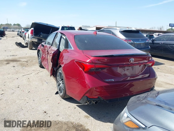 2019 Toyota Avalon XLE with VIN 4T1BZ1FB1KU010539, listed as a IAAI auction lot 41742985 with 58,988 mi miles. Bid and sale history available at carsss.com. Image 3.