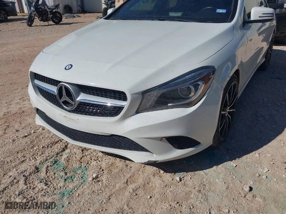2014 Mercedes-Benz CLA-Class CLA 250 with VIN WDDSJ4GB1EN128221, listed as a IAAI auction lot 41338233 with 119,624 mi miles. Bid and sale history available at carsss.com. Image 6.