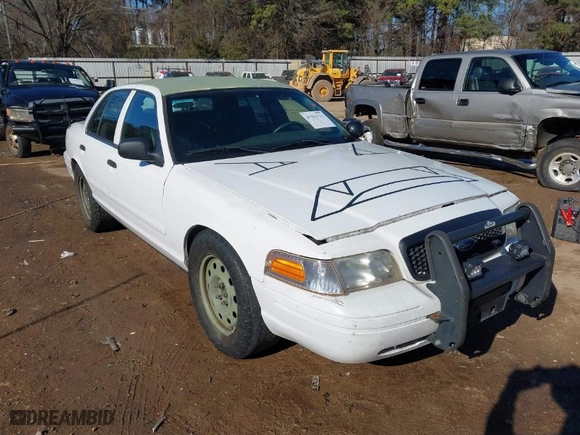 2005 Ford Police Interceptor with VIN 2FAFP71WX5X164985, listed as a IAAI auction lot 41363721 with 147,950 mi miles. Bid and sale history available at carsss.com. Image 1.