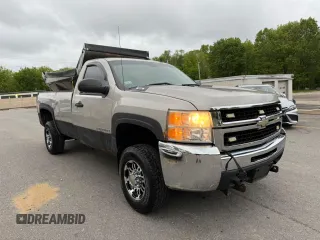 2008 Chevrolet Silverado 3500HD SRW Work Truck z VIN 1GCHK34K68E128686, wystawiony jako Copart lot #58432855 z przebiegiem 172 354 mil mil oraz Tytuł czysty. Historia ofert i sprzedaży dostępna na DreamBid. Obrazek 1.