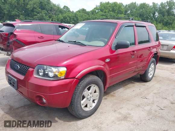 2007 Ford Escape Limited with VIN 1FMYU94197KA34124, listed as a IAAI auction lot 42483070 with 197,046 mi miles and . Bid and sale history available at DreamBid. Image 2.