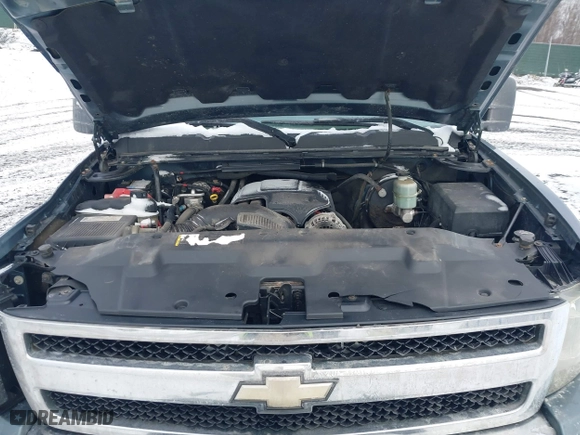 2007 Chevrolet Silverado 1500 LT w/1LT with VIN 2GCEK13M171527788, listed as a IAAI auction lot 41348280 with 136,305 mi miles. Bid and sale history available at carsss.com. Image 10.