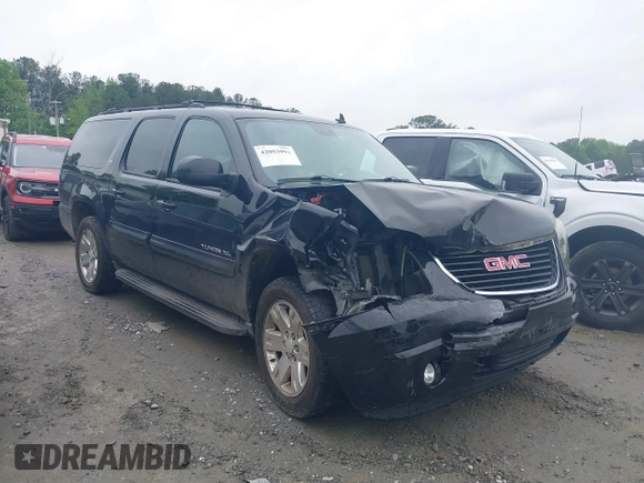 2008 GMC Yukon XL SLT 4SB z VIN 1GKFC160X8R269083, wystawiony jako IAAI lot #42093992 z przebiegiem 303 131 mil mil oraz . Historia ofert i sprzedaży dostępna na DreamBid. Obrazek 1.