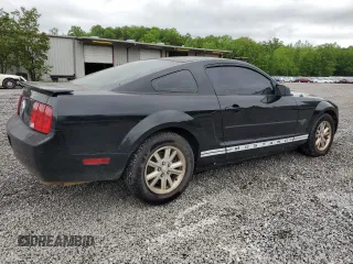 2008 Ford Mustang Deluxe with VIN 1ZVHT80N085188020, listed as a Copart auction lot 53975705 with 258,015 mi miles and Clean Title. Bid and sale history available at carsss.com. Image 3.