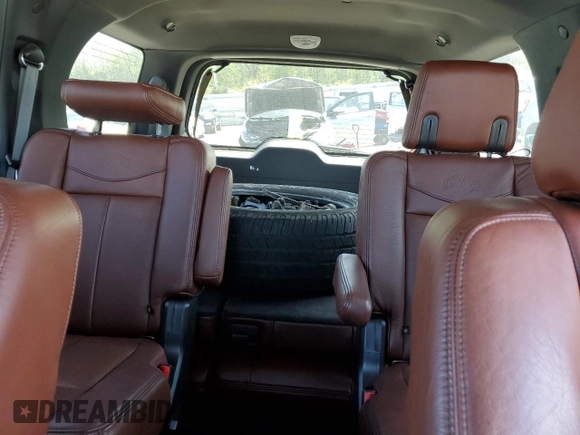 2011 Ford Expedition XLT z VIN 1FMJU1H58BEF42110, wystawiony jako Copart lot #51685905 z przebiegiem 171 477 mil mil oraz Szkoda całkowita • Salvage title. Historia ofert i sprzedaży dostępna na DreamBid. Obrazek 10.