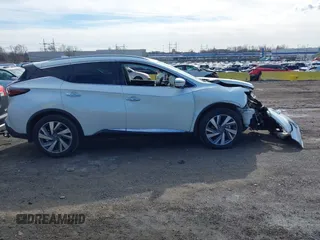 2021 Nissan Murano SL with VIN 5N1AZ2CSXMC146599, listed as a IAAI auction lot 41556475 with 40,113 mi miles and . Bid and sale history available at carsss.com. Image 13.