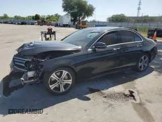 2020 Mercedes-Benz E 350 z VIN W1KZF8DB0LA846813, wystawiony jako Copart lot #52868725 z przebiegiem 84 249 mil mil oraz Szkoda całkowita • Salvage title. Historia ofert i sprzedaży dostępna na DreamBid. Obrazek 1.
