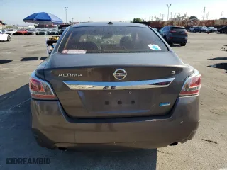 2014 Nissan Altima 2.5 S with VIN 1N4AL3APXEN256817, listed as a Copart auction lot 50710245 with 152,757 mi miles and Salvage Title. Bid and sale history available at carsss.com. Image 6.