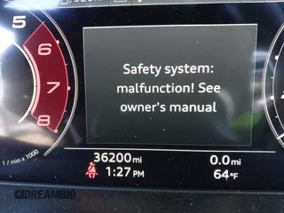 2021 Audi RS 5 z VIN WUANWAF50MA903670, wystawiony jako IAAI lot #41266483 z przebiegiem 36 200 mil mil oraz . Historia ofert i sprzedaży dostępna na DreamBid. Obrazek 15.