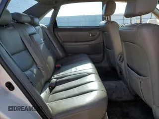 2001 Toyota Avalon XL with VIN 4T1BF28BX1U140913, listed as a Copart auction lot 56253065 with 110,880 mi miles and Clean Title. Bid and sale history available at DreamBid. Image 10.