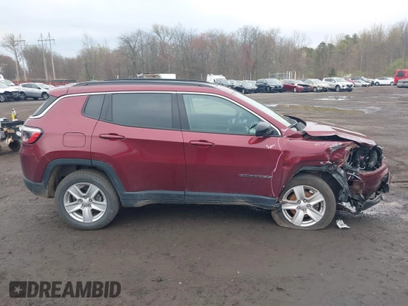 2022 Jeep Compass Latitude with VIN 3C4NJDBB7NT206323, listed as a IAAI auction lot 42038930 with 84,976 mi miles and . Bid and sale history available at DreamBid. Image 13.
