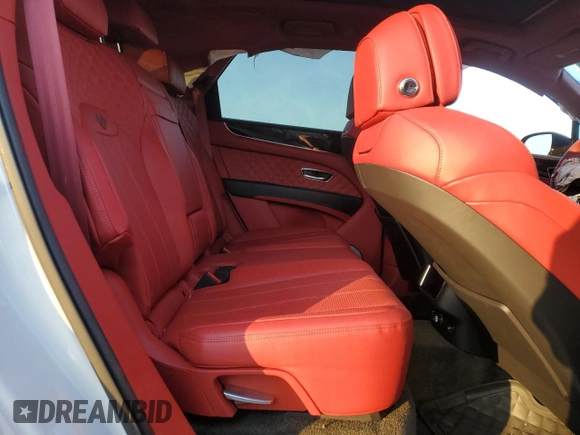 2022 Bentley Bentayga V8 z VIN SJAAM2ZV6NC039590, wystawiony jako Copart lot #85567404 z przebiegiem Nie podano mil oraz Szkoda całkowita • Salvage title. Historia ofert i sprzedaży dostępna na DreamBid. Obrazek 11.