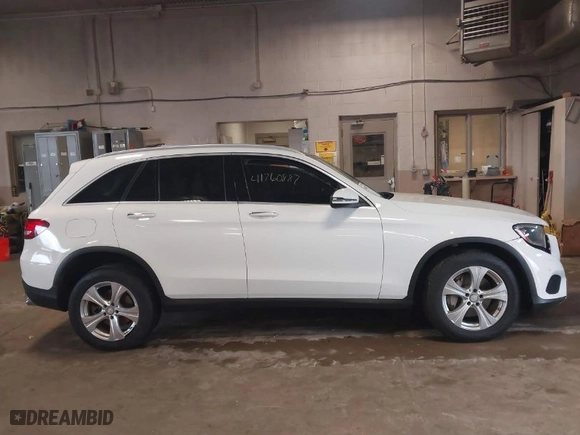 2016 Mercedes-Benz GLC with VIN WDC0G4KB8GF112354, listed as a IAAI auction lot 41760887 with 85,638 mi miles. Bid and sale history available at carsss.com. Image 13.
