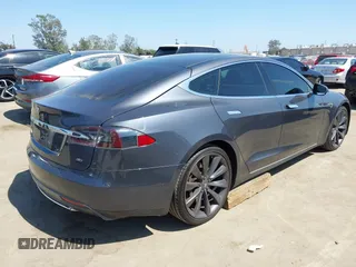 2014 Tesla Model S 60 с VIN 5YJSA1H15EFP65285, выставлен на аукционе IAAI как лот 42297394 с пробегом 178 866 миль миль и . История ставок и продаж доступна на DreamBid. Изображение 4.