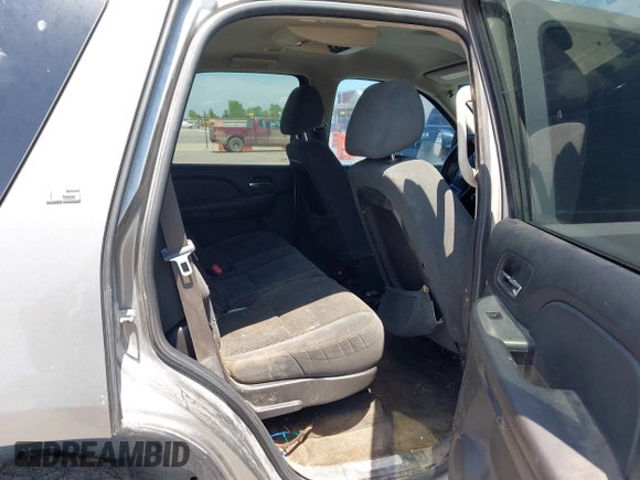 2008 Chevrolet Tahoe 1LT with VIN 1GNFC13008R259055, listed as a IAAI auction lot 42515431 with 277,877 mi miles and . Bid and sale history available at DreamBid. Image 8.