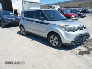 2015 Kia Soul z VIN KNDJN2A25F7796066, wystawiony jako IAAI lot #42060380 z przebiegiem 64 981 mil mil oraz . Historia ofert i sprzedaży dostępna na DreamBid. Obrazek 1.
