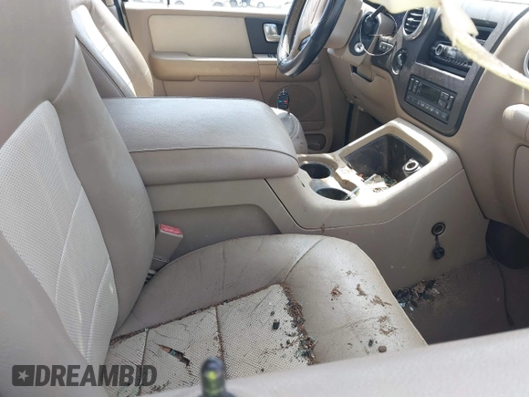 2003 Ford Expedition Eddie Bauer with VIN 1FMFU18LX3LC55692, listed as a IAAI auction lot 41913797 with 343,780 mi miles. Bid and sale history available at carsss.com. Image 5.
