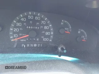 2001 Ford Econoline Passenger XL с VIN 1FBSS31S61HA97085, выставлен на аукционе IAAI как лот 42692511 с пробегом 285 182 миль миль и . История ставок и продаж доступна на DreamBid. Изображение 7.