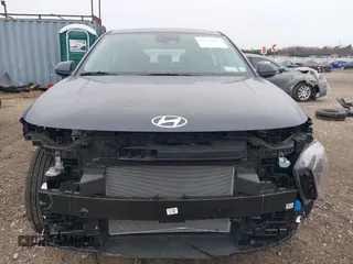 2025 Hyundai Kona SE with VIN KM8HACAB6SU222521, listed as a IAAI auction lot 41354659 with 1,886 mi miles. Bid and sale history available at carsss.com. Image 13.