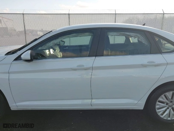 2020 Volkswagen Jetta S with VIN 3VWN57BUXLM029634, listed as a IAAI auction lot 41239648 with 34,855 mi miles. Bid and sale history available at carsss.com. Image 14.