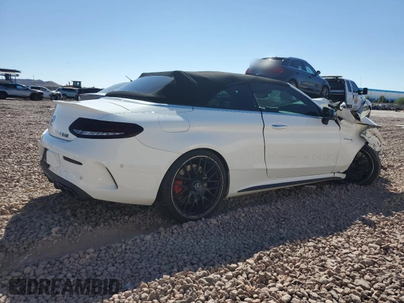 2017 Mercedes-Benz C 63 S AMG z VIN WDDWK8HB1HF465815, wystawiony jako Copart lot #71602664 z przebiegiem 57 280 mil mil oraz Szkoda całkowita • Salvage title. Historia ofert i sprzedaży dostępna na DreamBid. Obrazek 3.