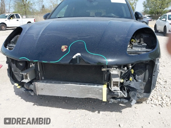 2018 Porsche Macan with VIN WP1AA2A54JLB08529, listed as a IAAI auction lot 42112829 with 90,596 mi miles and . Bid and sale history available at DreamBid. Image 6.