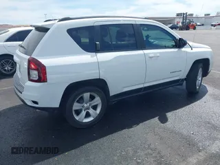 2016 Jeep Compass 75th Anniversary with VIN 1C4NJCBB5GD506655, listed as a IAAI auction lot 41847305 with 176,338 mi miles. Bid and sale history available at carsss.com. Image 4.