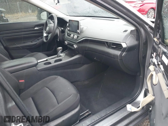 2019 Nissan Altima S with VIN 1N4BL4BV8KC139896, listed as a IAAI auction lot 41845640 with 80,719 mi miles and . Bid and sale history available at carsss.com. Image 5.
