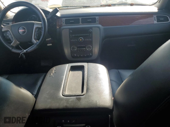 2008 GMC Yukon SLE w/3SB with VIN 1GKFK13038J229319, listed as a Copart auction lot 70972564 with 159,616 mi miles and Salvage Title. Bid and sale history available at carsss.com. Image 8.