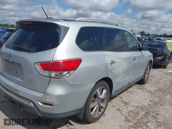 2013 Nissan Pathfinder SL z VIN 5N1AR2MM1DC616969, wystawiony jako IAAI lot #42344376 z przebiegiem 131 795 mil mil oraz . Historia ofert i sprzedaży dostępna na DreamBid. Obrazek 4.
