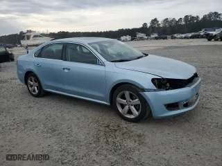 2012 Volkswagen Passat SE w/Sunroof with VIN 1VWBH7A32CC032189, listed as a Copart auction lot 50710265 with 69,750 mi miles and Salvage Title. Bid and sale history available at carsss.com. Image 4.