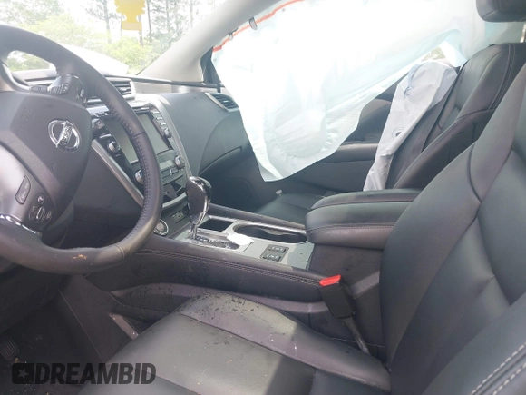 2021 Nissan Murano SV z VIN 5N1AZ2BJ1MC146662, wystawiony jako IAAI lot #42094316 z przebiegiem 36 369 mil mil oraz . Historia ofert i sprzedaży dostępna na DreamBid. Obrazek 5.
