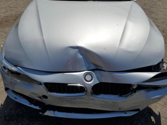 2019 BMW 4 Series 430i z VIN WBA4J1C55KBM12916, wystawiony jako Copart lot #59987894 z przebiegiem 39 835 mil mil oraz Szkoda całkowita • Salvage title. Historia ofert i sprzedaży dostępna na DreamBid. Obrazek 11.