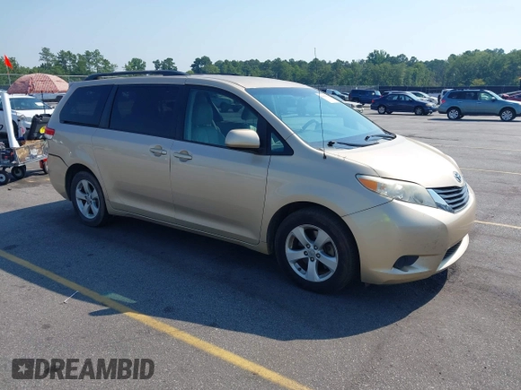 2012 Toyota Sienna LE AAS с VIN 5TDKK3DC0CS239963, выставлен на аукционе IAAI как лот 42550710 с пробегом 192 712 миль миль и . История ставок и продаж доступна на DreamBid. Изображение 1.