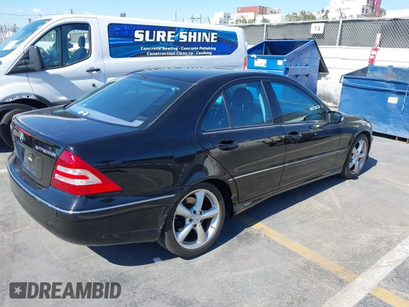 2005 Mercedes-Benz C 230 Kompressor с VIN WDBRF40J75F685297, выставлен на аукционе IAAI как лот 42234956 с пробегом 234 741 миль миль и . История ставок и продаж доступна на DreamBid. Изображение 4.