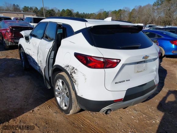 2019 Chevrolet Blazer with VIN 3GNKBHRS0KS661570, listed as a IAAI auction lot 41257044 with 111,565 mi miles. Bid and sale history available at carsss.com. Image 3.