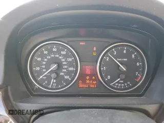 2009 BMW 3 Series 328i with VIN WBAPH73589E128233, listed as a Copart auction lot 88367785 with 63,142 mi miles and Salvage title. Bid and sale history available at DreamBid. Image 9.