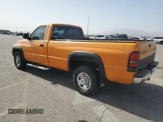 2001 Dodge Ram 2500 with VIN 3B7KC26Z51M257638, listed as a Copart auction lot 71501614 with 156,043 mi miles and Clean Title. Bid and sale history available at carsss.com. Image 2.