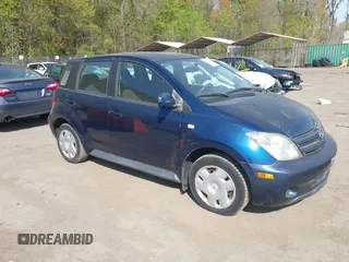 2005 Scion xA z VIN JTKKT604550126795, wystawiony jako IAAI lot #42056410 z przebiegiem 84 169 mil mil oraz . Historia ofert i sprzedaży dostępna na DreamBid. Obrazek 1.