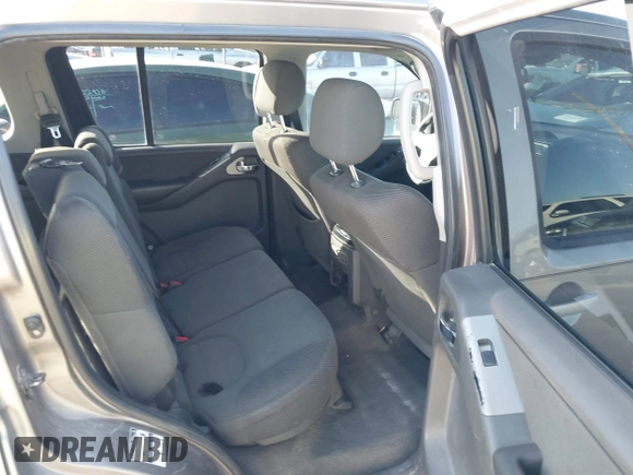 2006 Nissan Pathfinder SE z VIN 5N1AR18U36C684150, wystawiony jako IAAI lot #41201933 z przebiegiem 146 494 mil mil oraz . Historia ofert i sprzedaży dostępna na DreamBid. Obrazek 8.
