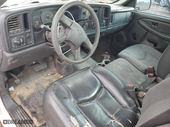 2007 Chevrolet Silverado 2500HD Classic Work Truck with VIN 1GCHC24U17E120048, listed as a Copart auction lot 48792075 with 221,502 mi miles and Salvage Title. Bid and sale history available at carsss.com. Image 8.